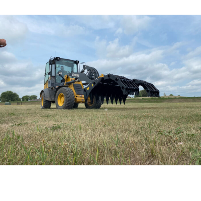 Stinger Attachments Wheel Loader CG-XD Clam Grapple